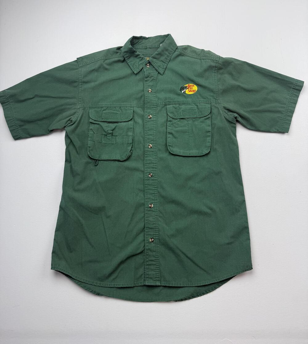 Bass Pro Shops Shirt Mens Medium Green Short Sleeve Fishing Button Up Outdoor